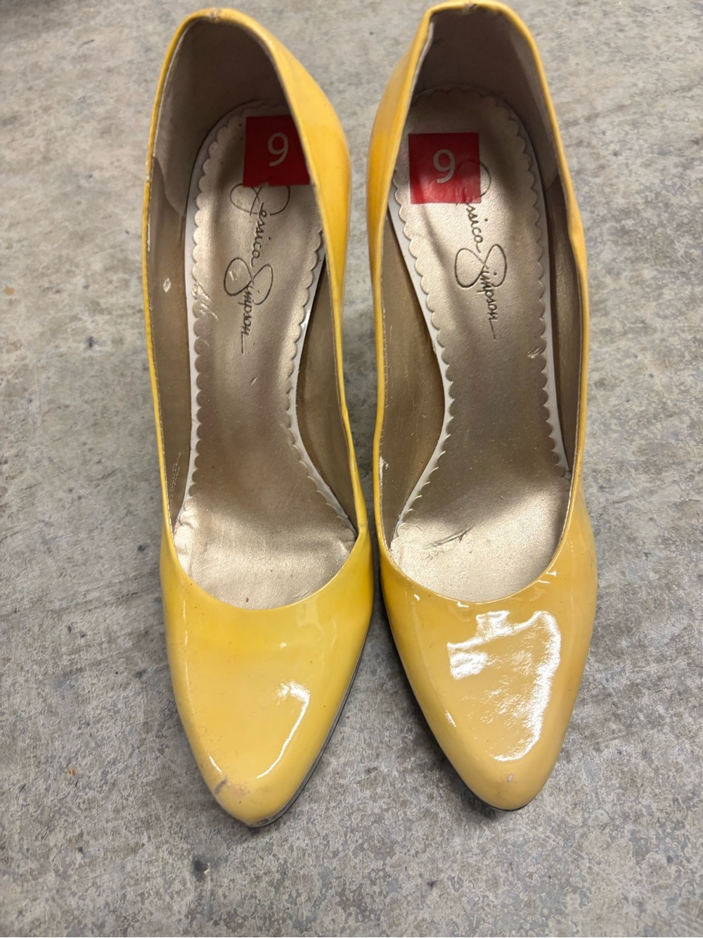 Jessica Simpson yellow patent leather heel 9